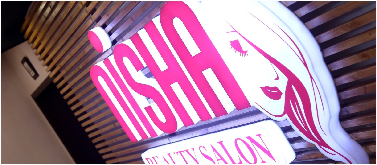 Nisha Beauty Salon Bahadurabad Karachi